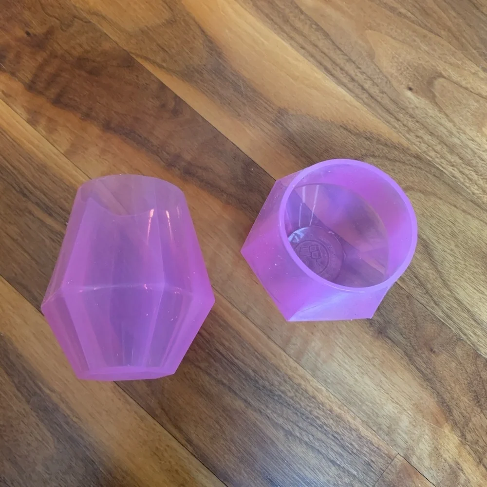 Diamond silicone wine glass, new